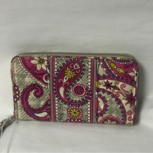VERS BRADLEY Pink and Gray Paisley Wallet